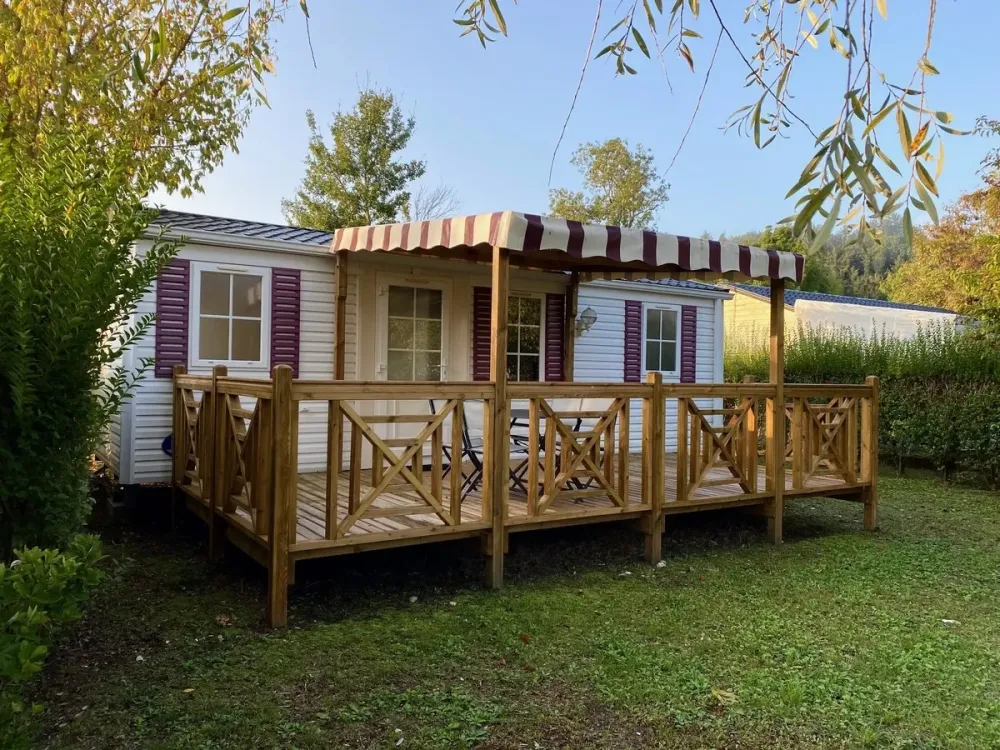 Mobil-home vue sur le lac 1