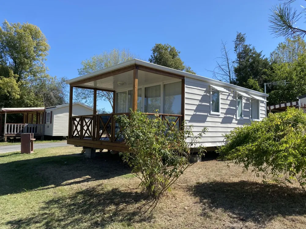Mobil-home vue sur la plaine